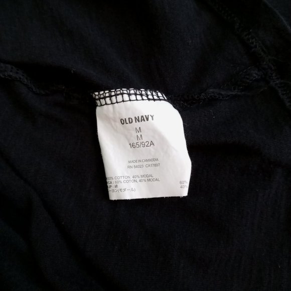 Old Navy Pocket Tee - Picture 5 of 5